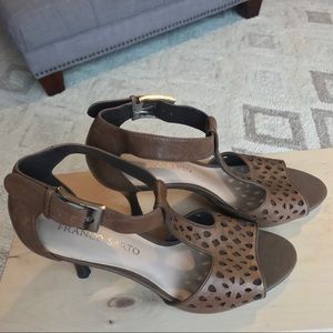 Franco Sarto peep toe leather heels // nwot